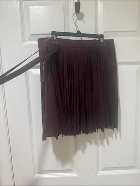 BB Dakota Pleated Burgundy Mini Skirt
